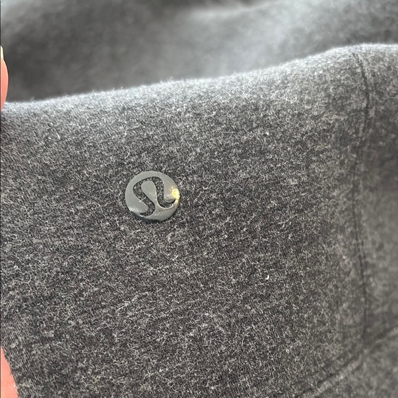 Lululemon cropped mock neck Sweatshirt - Picture 3 of 4